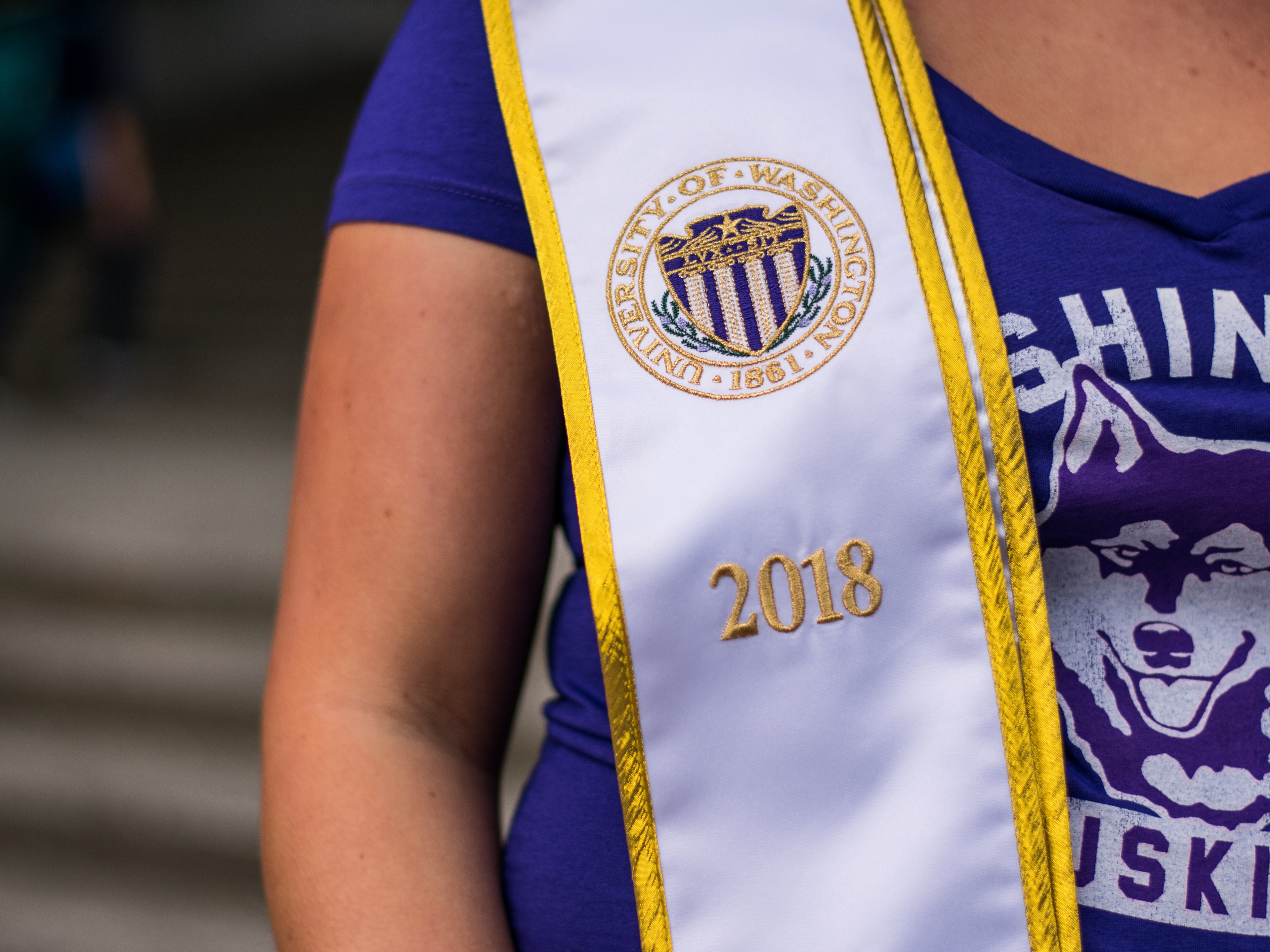 How to get a Graduation Stole